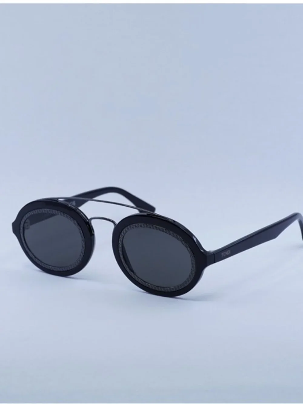 Fendi FE40094I 01A Sunglasses Shiny Black Oval Frame, Smoke Lenses